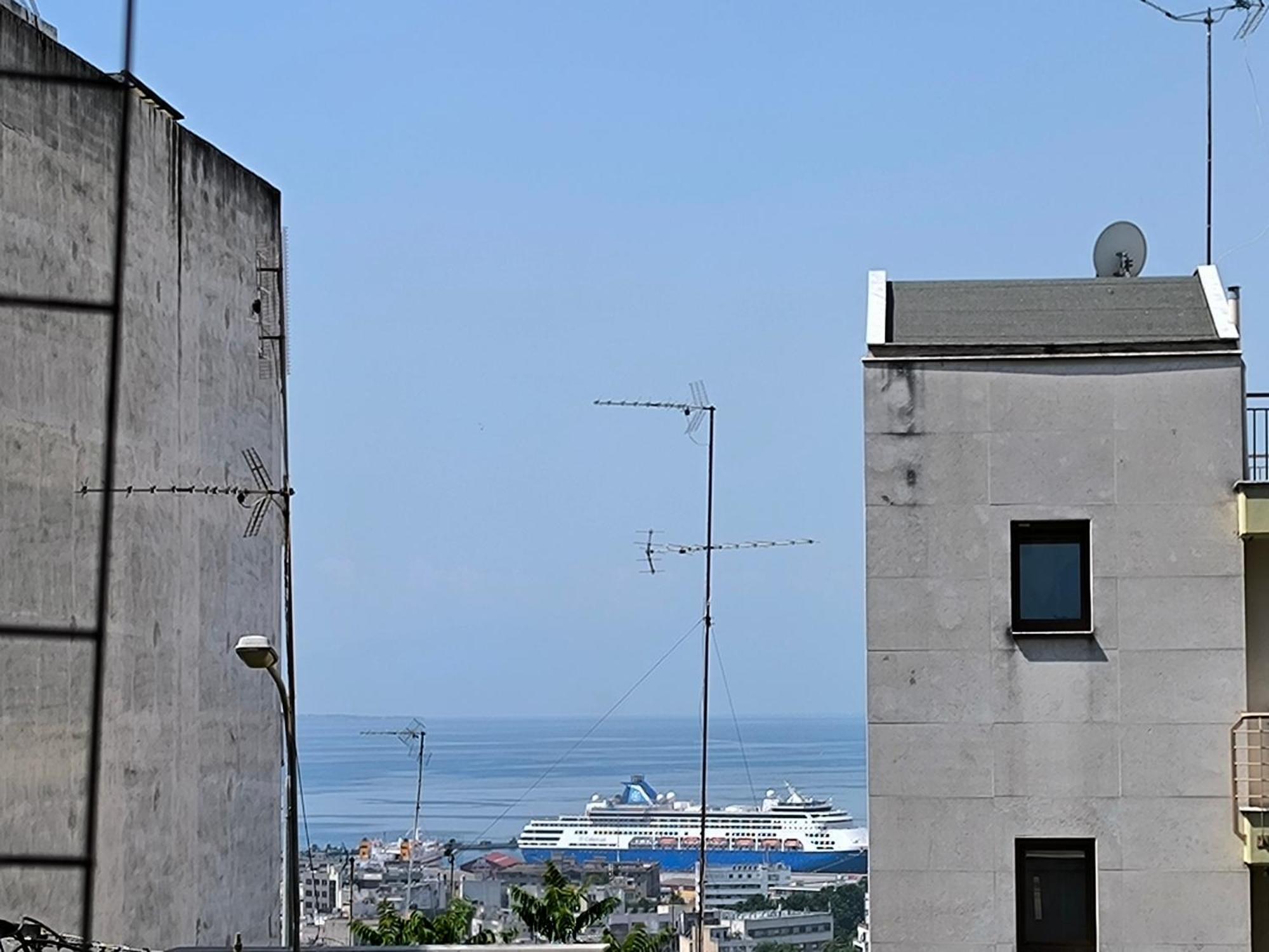 Port View, Veranda, 80 Sqm, Spacious Place For 6 Thessalonique Extérieur photo